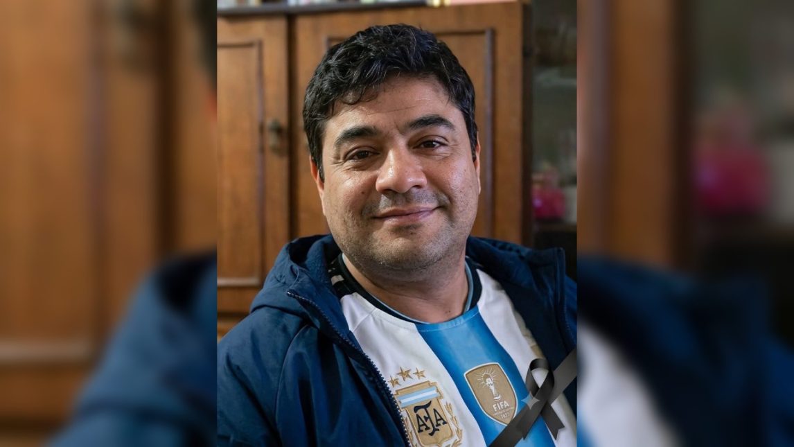 La Escuela Normal de La Banda despide al profe que murió viendo el partido de Argentina