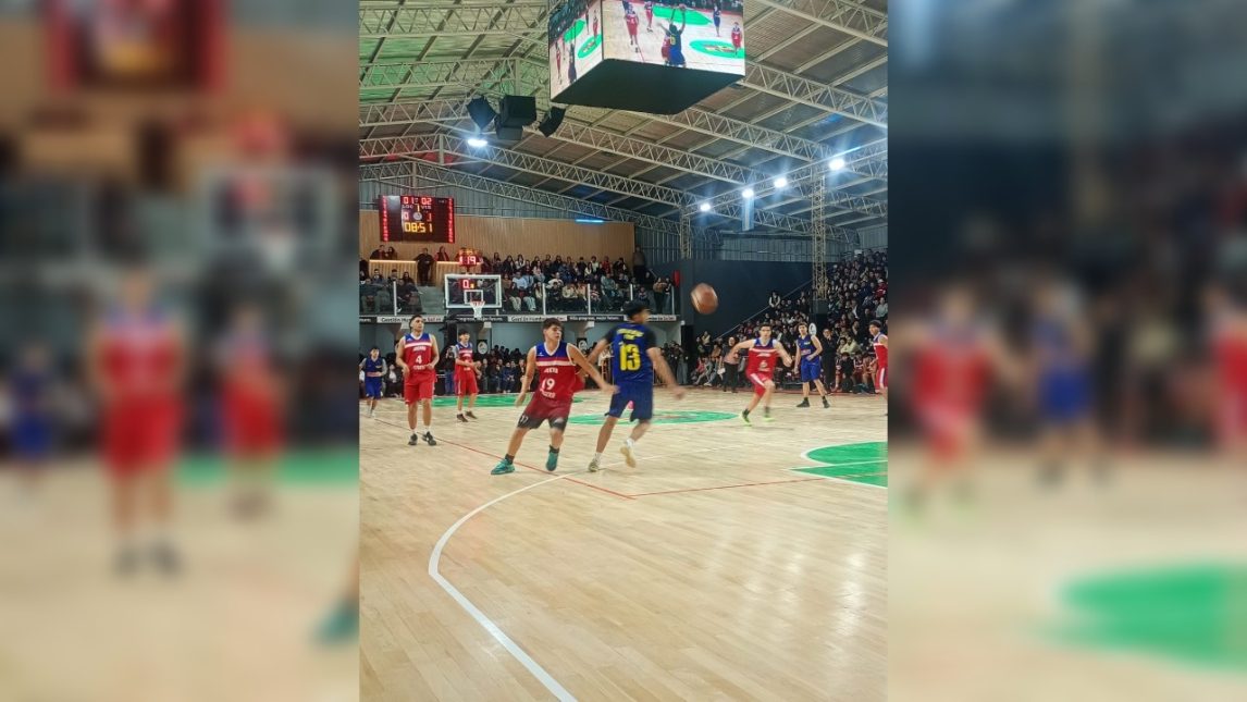 En el Día del Amigo quedó inaugurado el Estadio Ciudad de Frías con más de 1.500 personas