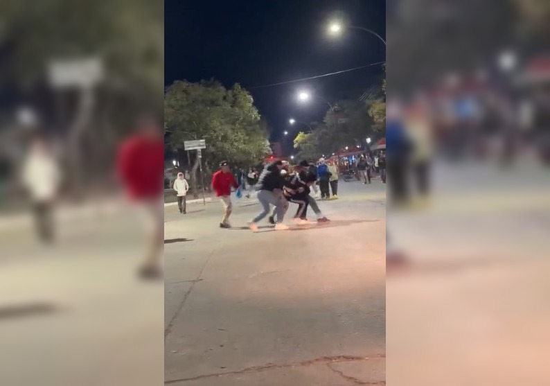 VIDEO | Violenta agresión a un joven en Termas de Río Hondo tras la final entre Argentina y España