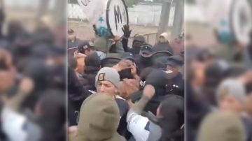 Video: serios incidentes en el partido de San Martín de Monte Quemado y Quilmes