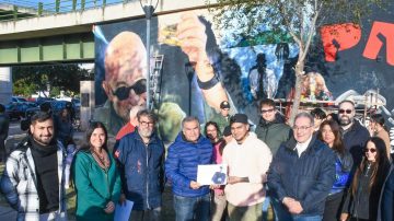 Presentaron el mural en homenaje al Indio Solari en el Paseo de los Food Trucks