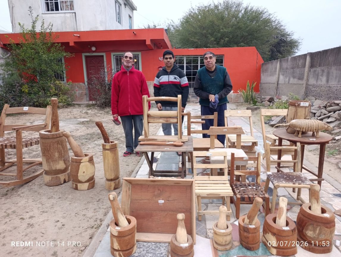 “Viven con un único ingreso mensual de $100.000, comprales a ellos”: el pedido de ayuda para una familia loretana