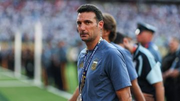 Lionel Scaloni rompió el silencio sobre la bandera de Malvinas