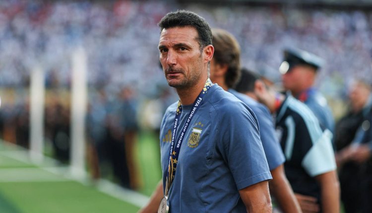 Lionel Scaloni rompió el silencio sobre la bandera de Malvinas