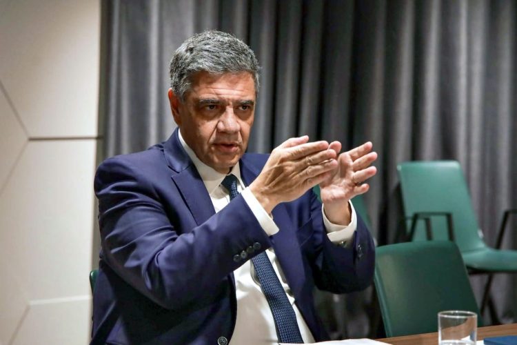 Jorge Macri criticó a la iglesia por dar “comida y abrigo”