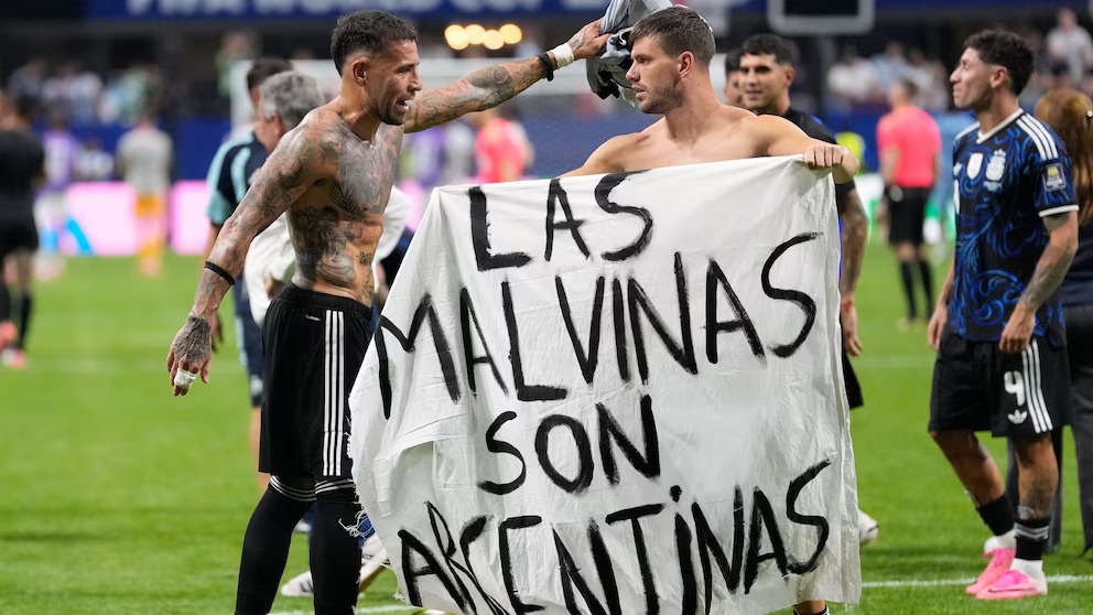 La gestión Trump defendió la bandera de Malvinas: el encargado de la Casa le respondió a un periodista inglés