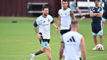 Scaloni ultima detalles: Argentina se traslada a Miami con tres dudas en el equipo