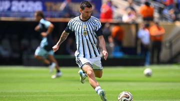 No para de romper récords: la marca que Messi le igualó a Cafú