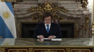 Milei afirmó que el Banco Central “posibilitó el robo de la alta política”