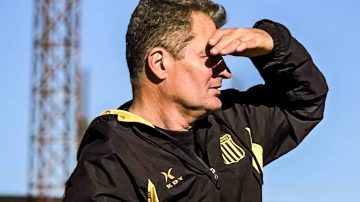 Mitre busca su primer triunfo en la era Biaggio de visitante ante Estudiantes