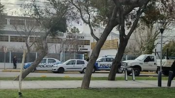 Neuquén: un estudiante ingresó con un arma de fuego al aula e hirió a un compañero
