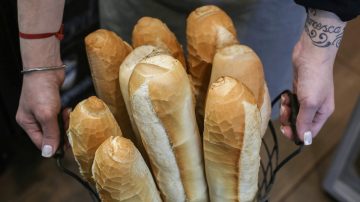 Aseguran que el consumo de pan cayó un 60% durante el gobierno de Milei