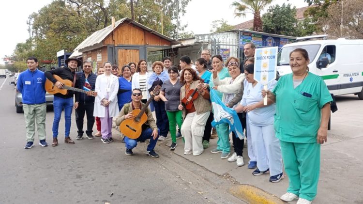 La Marcha de las Cuerdas y Fuelles rindió homenaje al Dr. Ramón Carrillo en el Hospital Regional
