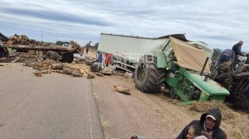 Violento choque entre un camión cerealero y un tractor en la Ruta 92: trasladan heridos al Hospital de Quimilí