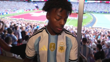 Speed apareció con la camiseta de Argentina buscando mufar a la Selección