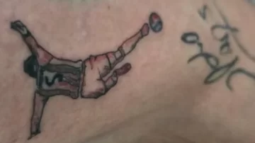 La reacción de Leandro Paredes tras el tatuaje de un hincha que se volvió viral