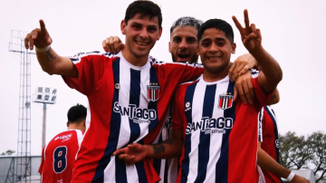 Unión Santiago derrotó a Estudiantes y se quedó con el primer puesto de la Zona Capital