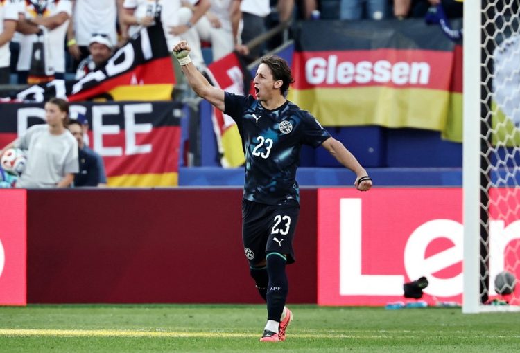 Galarza Fonda, con chances de emigrar: River le busca una salida tras su gran Mundial