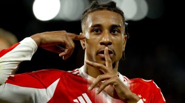 Bayern Múnich quiere asegurar a Olise con un contrato millonario ante el interés del Real Madrid
