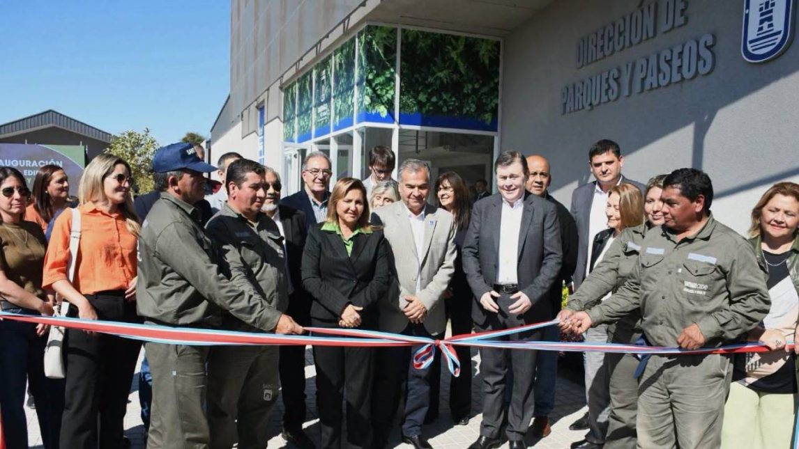 Zamora, Fuentes y Benavente inauguraron el nuevo edificio de la Dirección de Parques y Paseos