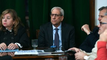 José Emilio Neder adelantó que votará contra la derogación de la Ley de Tierras: “Es el intento 16 de este mamarracho que quieren presentar”