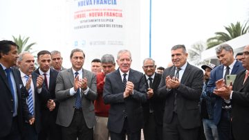 El gobernador Elías Suárez inauguró un acueducto y viviendas sociales en El Simbol y Nueva Francia