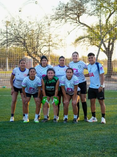 El fútbol femenino ya se juega en la 1122Fem