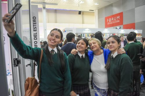 Sábado en la Feria del libro 2025 - Día 4