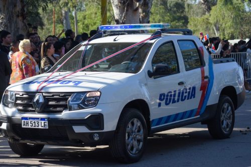 Desfile por el aniversario de la Policía de la Provincia