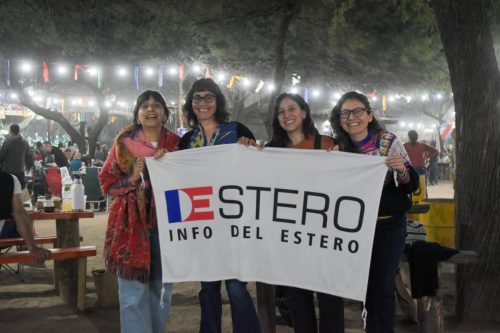 Vigilia de la Marcha de los Bombos en el Patio de Froilán