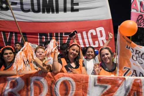 El festejo en el Frente Cívico tras el triunfo
